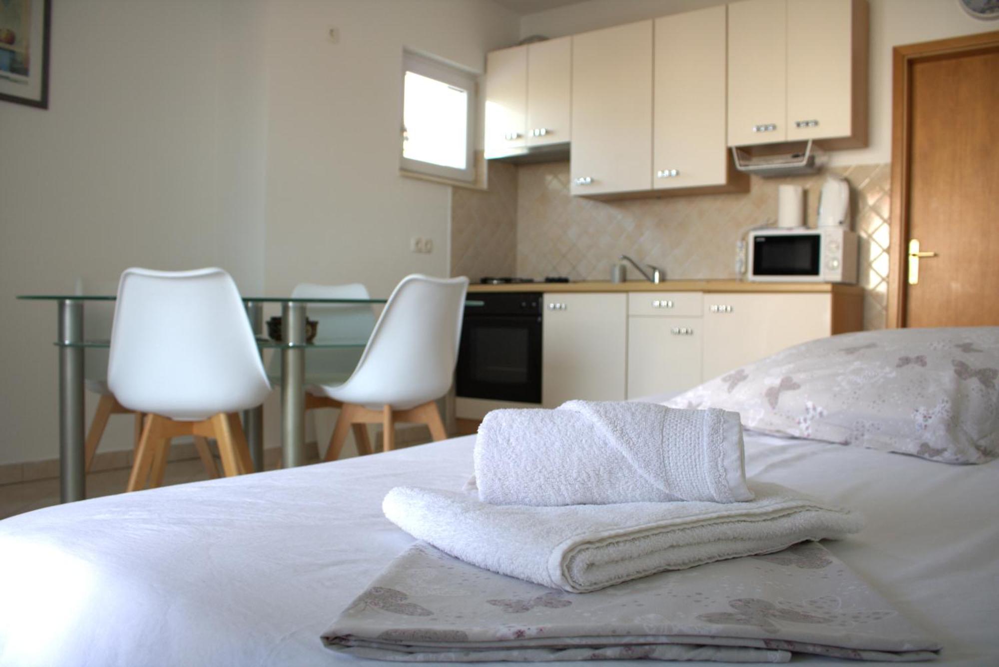 Andrea Apartments تروغير المظهر الخارجي الصورة