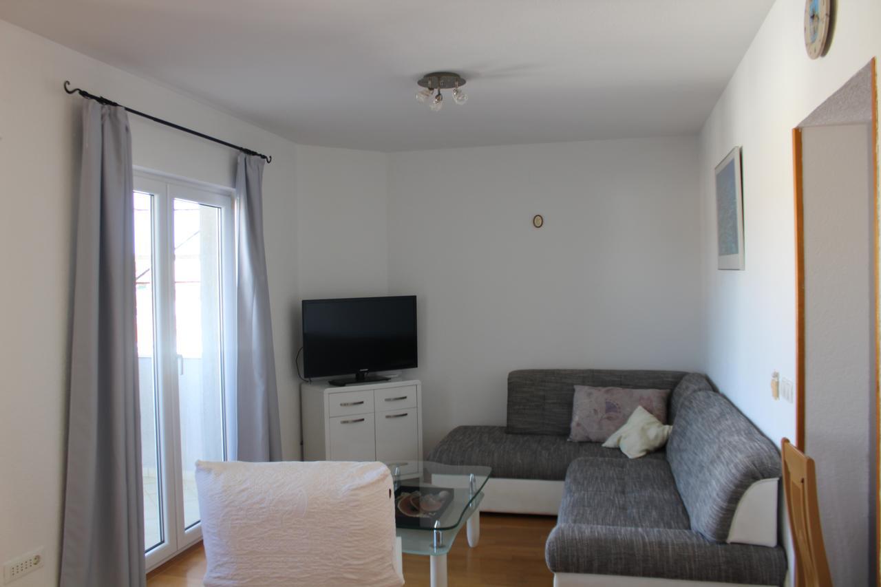Andrea Apartments تروغير المظهر الخارجي الصورة